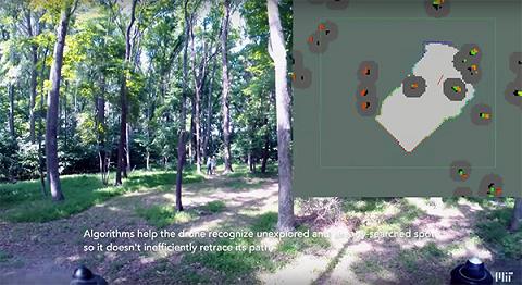 Naukowcy z Massachusetts Institute of Technology (MIT) zaprezentowali prototyp drona, który tworzy mapę terenu pod gęstym lasem.