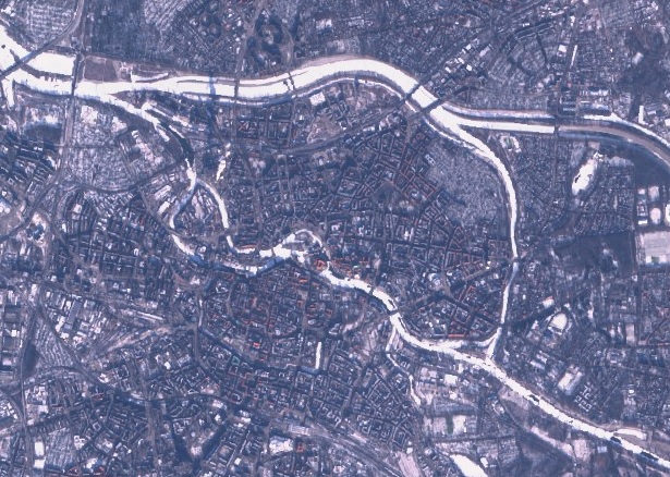 Zdjęcie zaśnieżonego Wrocławia z Sentinel-2