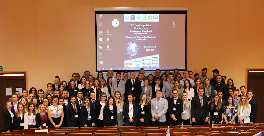 Uczestnicy XII Ogólnopolskiej Konferencji Studentów Geodezji