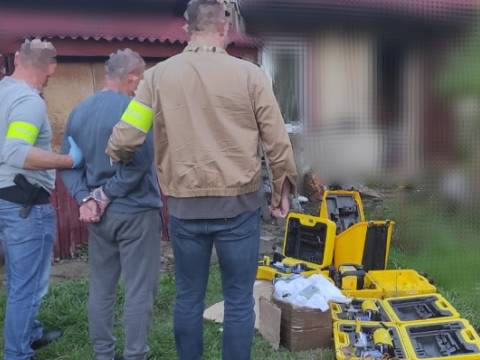 Skradziony sprzęt geodezyjny wart 1,5 mln zł odzyskany przez mazowieckich policjantów